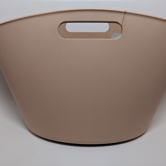 SOLD Gucci Logo Beige Rubber Tote - Picture 4 of 6